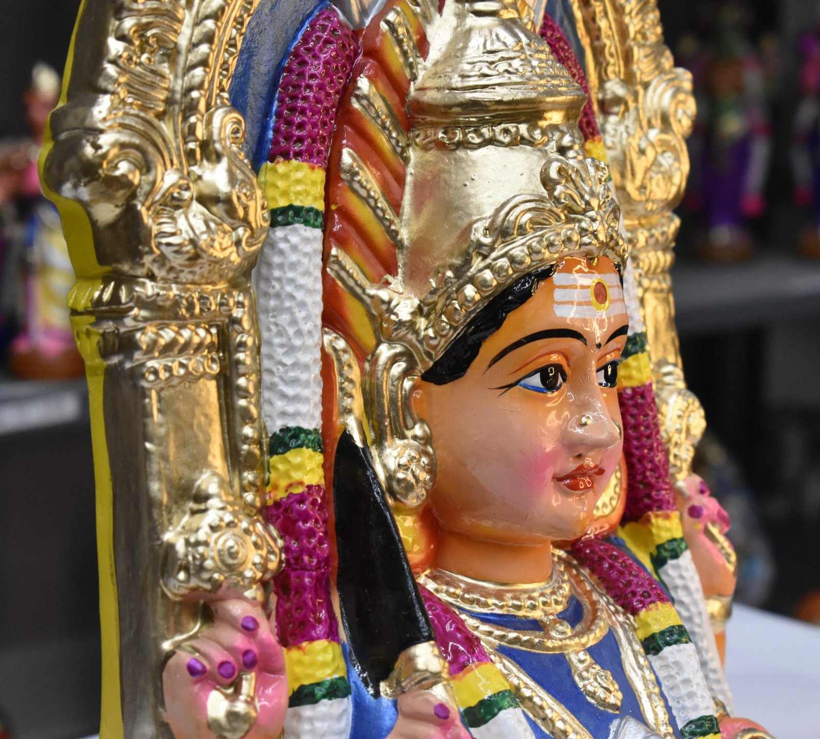 RGD PERIYAPALAYATHAMMAN 15.5" - Image 2